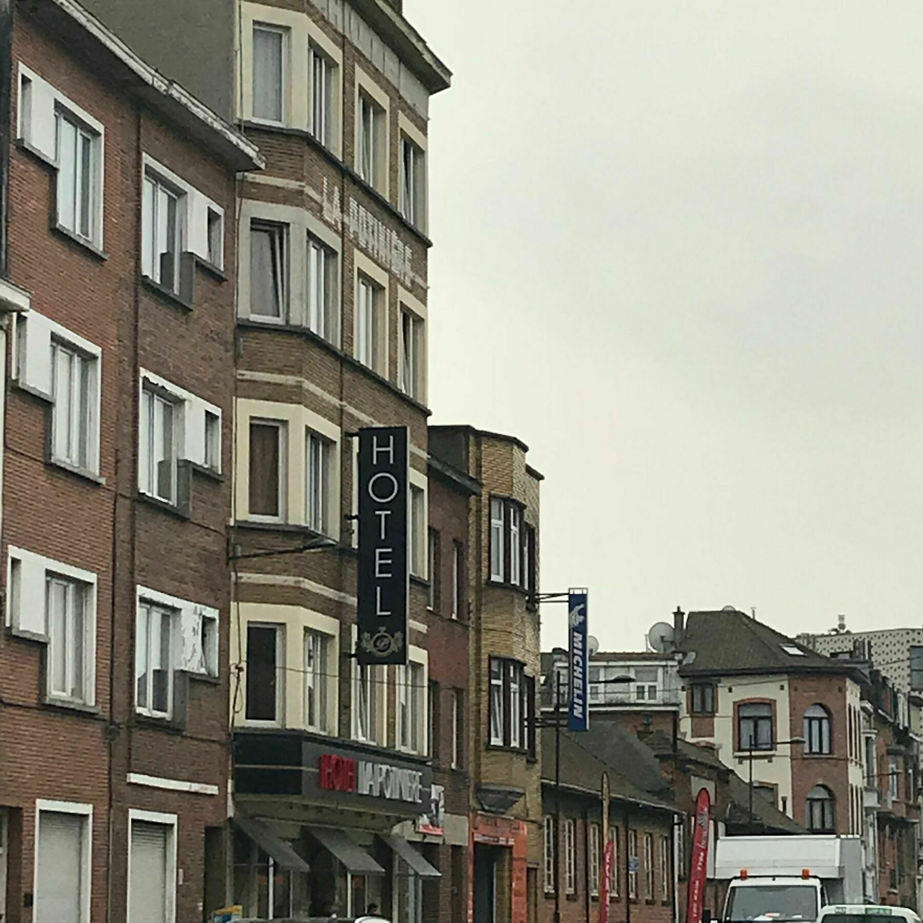 Hotel La Potiniere Schaerbeek Bagian luar foto