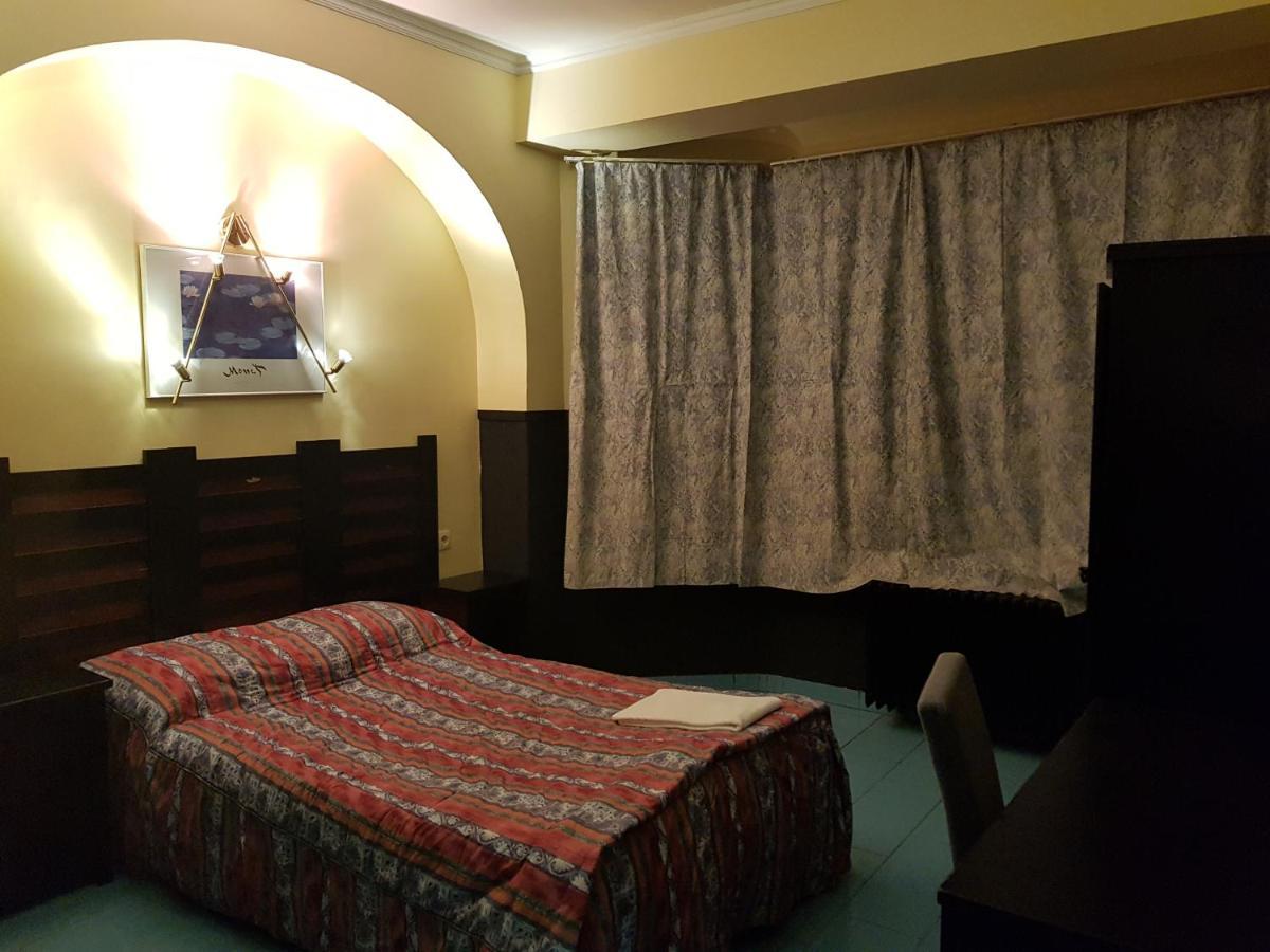 Hotel La Potiniere Schaerbeek Bagian luar foto
